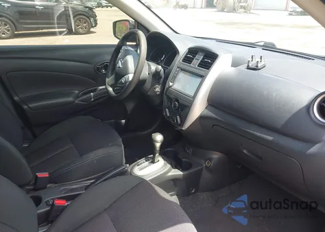 2019 Nissan Versa 1.6 S/1.6 S+/1.6 Sv z USA, uszkodzony, nr VIN 3N1CN7AP4KL817029